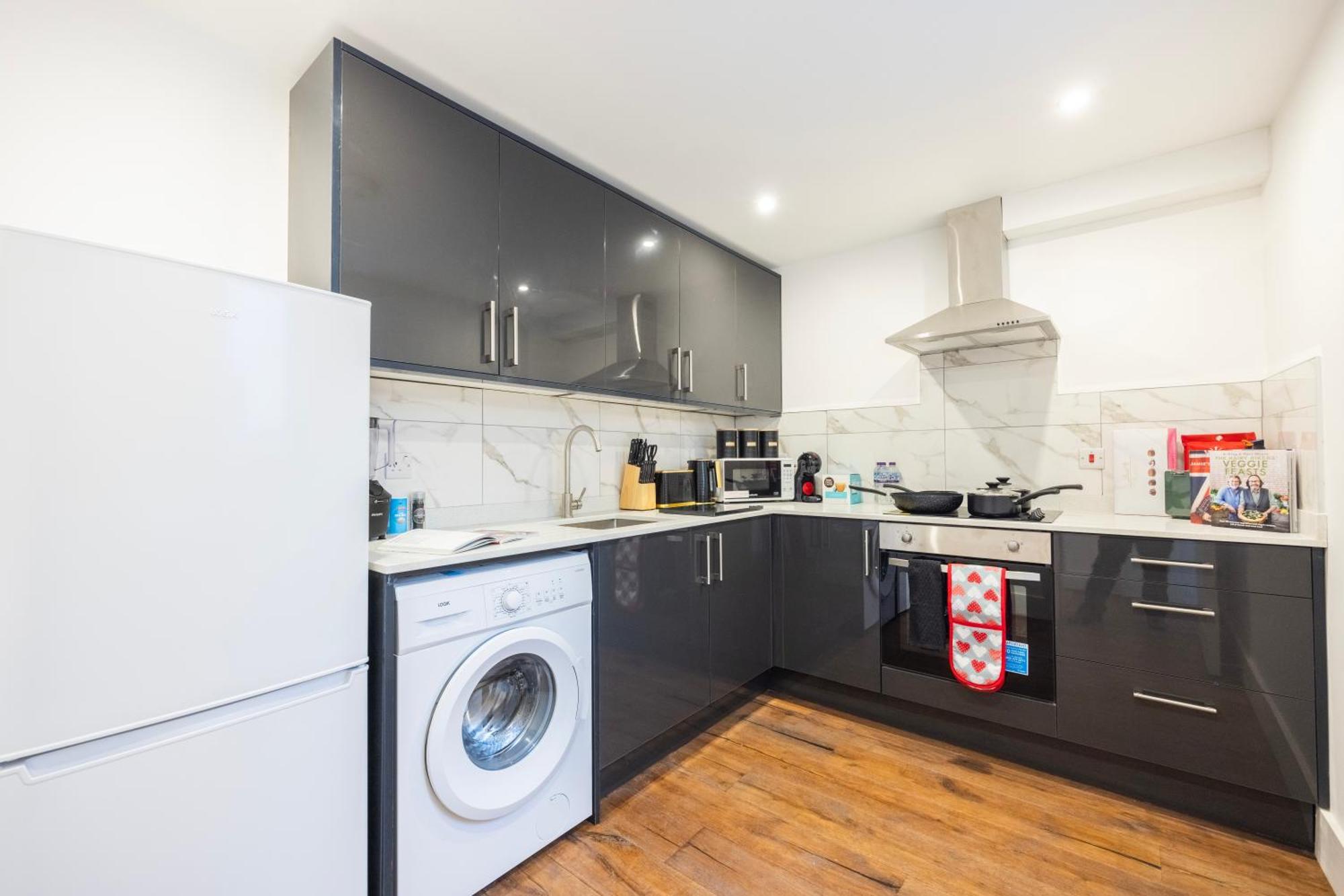 Block Of Apartments In Croydon ,Long Stays , Weekly & Monthly Offers , Contractors , Relocations , Leisure & Family Stays Extérieur photo